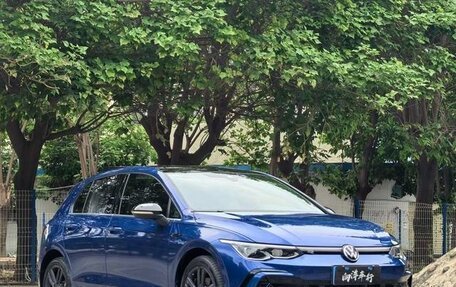 Volkswagen Golf VIII, 2021 год, 1 710 000 рублей, 1 фотография