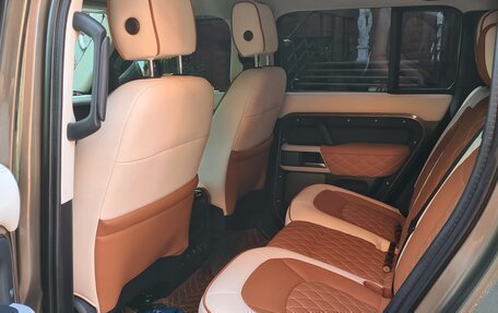 Land Rover Defender II, 2021 год, 9 900 000 рублей, 13 фотография