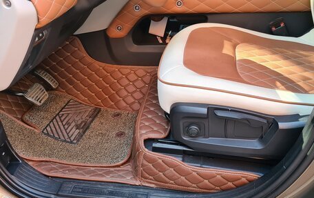 Land Rover Defender II, 2021 год, 9 900 000 рублей, 12 фотография