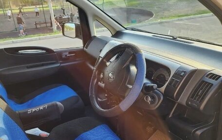 Nissan Serena III, 2006 год, 880 000 рублей, 8 фотография