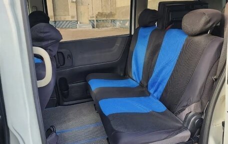 Nissan Serena III, 2006 год, 880 000 рублей, 5 фотография