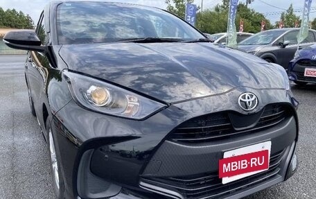 Toyota Yaris, 2022 год, 850 000 рублей, 2 фотография