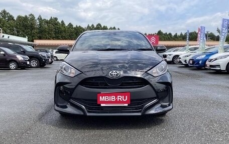 Toyota Yaris, 2022 год, 850 000 рублей, 3 фотография