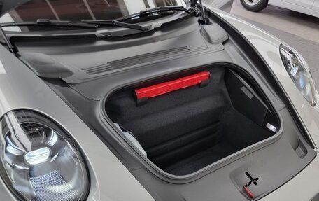 Porsche 911, 2023 год, 27 300 000 рублей, 6 фотография