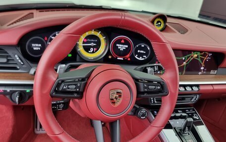 Porsche 911, 2023 год, 27 300 000 рублей, 14 фотография