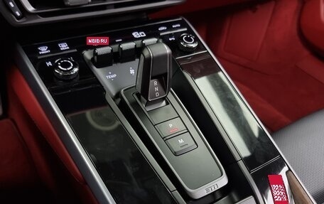 Porsche 911, 2023 год, 27 300 000 рублей, 10 фотография