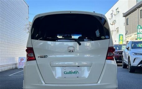 Honda Freed I, 2011 год, 770 000 рублей, 6 фотография