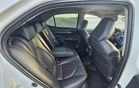 Toyota Camry, 2021 год, 3 199 000 рублей, 14 фотография