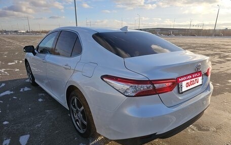 Toyota Camry, 2021 год, 3 199 000 рублей, 5 фотография