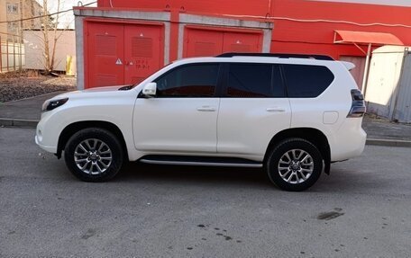 Toyota Land Cruiser Prado 150 рестайлинг 2, 2016 год, 4 100 000 рублей, 5 фотография