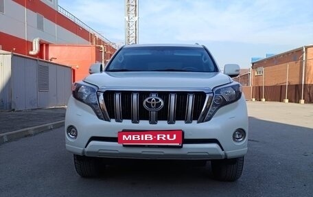 Toyota Land Cruiser Prado 150 рестайлинг 2, 2016 год, 4 100 000 рублей, 6 фотография