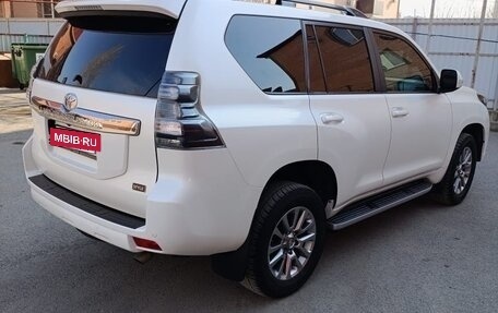 Toyota Land Cruiser Prado 150 рестайлинг 2, 2016 год, 4 100 000 рублей, 11 фотография