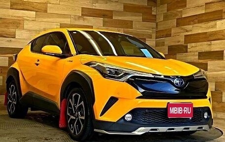 Toyota C-HR I рестайлинг, 2017 год, 1 839 000 рублей, 1 фотография
