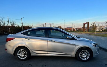 Hyundai Solaris II рестайлинг, 2014 год, 1 250 000 рублей, 3 фотография