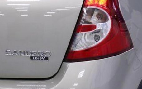 Renault Sandero I, 2014 год, 900 000 рублей, 17 фотография