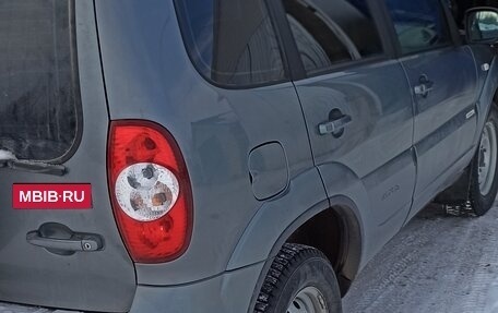 Chevrolet Niva I рестайлинг, 2012 год, 650 000 рублей, 3 фотография