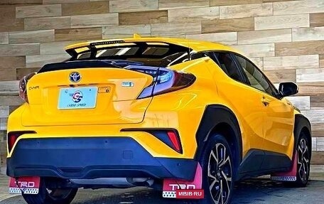 Toyota C-HR I рестайлинг, 2017 год, 1 839 000 рублей, 3 фотография