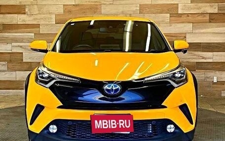 Toyota C-HR I рестайлинг, 2017 год, 1 839 000 рублей, 8 фотография