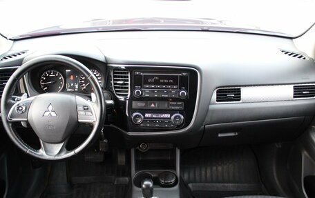 Mitsubishi Outlander III рестайлинг 3, 2012 год, 1 250 000 рублей, 17 фотография