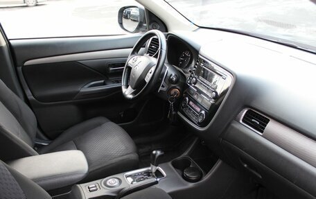 Mitsubishi Outlander III рестайлинг 3, 2012 год, 1 250 000 рублей, 25 фотография