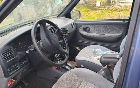 KIA Sportage IV рестайлинг, 2003 год, 240 000 рублей, 7 фотография