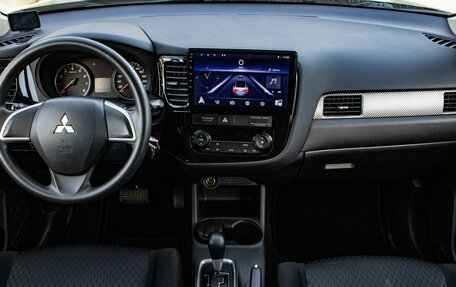 Mitsubishi Outlander III рестайлинг 3, 2014 год, 1 569 000 рублей, 5 фотография