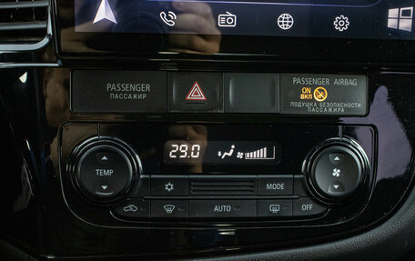 Mitsubishi Outlander III рестайлинг 3, 2014 год, 1 569 000 рублей, 15 фотография