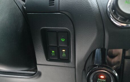 Toyota Land Cruiser Prado 150 рестайлинг 2, 2017 год, 4 400 000 рублей, 12 фотография