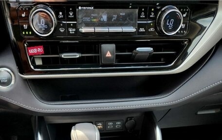 Toyota Highlander, 2025 год, 6 250 000 рублей, 10 фотография