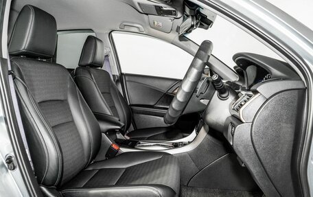 Honda Accord IX рестайлинг, 2017 год, 1 950 000 рублей, 5 фотография