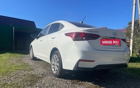 Hyundai Solaris II рестайлинг, 2020 год, 1 700 000 рублей, 3 фотография