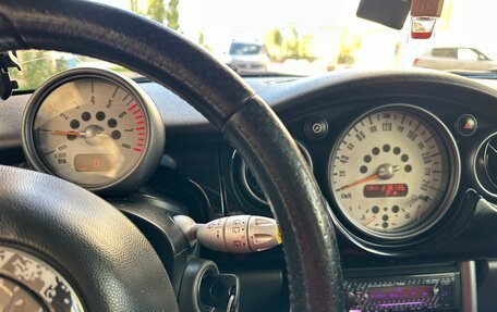 MINI Hatch, 2006 год, 890 000 рублей, 25 фотография