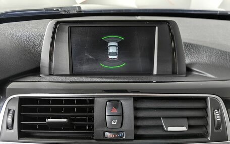 BMW 3 серия, 2017 год, 1 897 000 рублей, 12 фотография