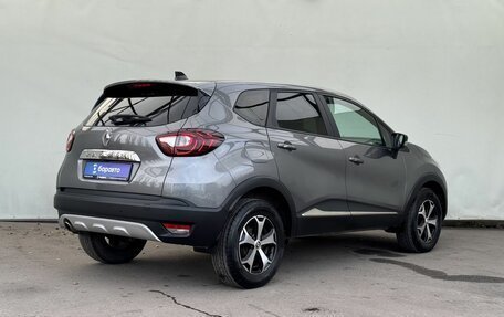 Renault Kaptur I рестайлинг, 2022 год, 1 750 000 рублей, 5 фотография