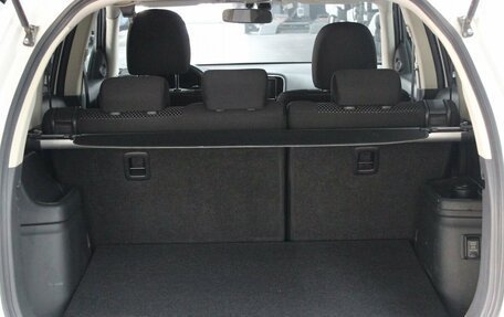 Mitsubishi Outlander III рестайлинг 3, 2019 год, 1 550 000 рублей, 13 фотография