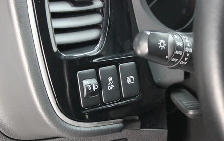 Mitsubishi Outlander III рестайлинг 3, 2019 год, 1 550 000 рублей, 16 фотография