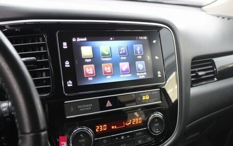 Mitsubishi Outlander III рестайлинг 3, 2019 год, 1 550 000 рублей, 19 фотография