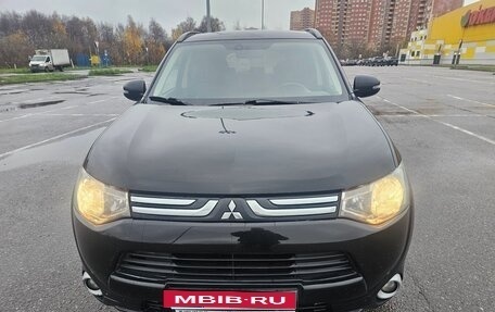 Mitsubishi Outlander III рестайлинг 3, 2012 год, 1 450 000 рублей, 1 фотография
