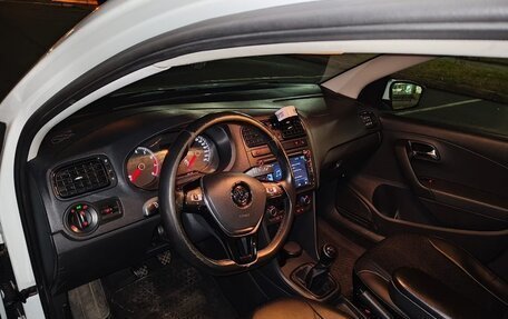 Volkswagen Polo VI (EU Market), 2017 год, 1 099 000 рублей, 3 фотография