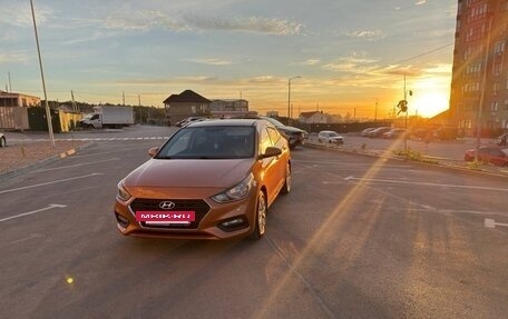 Hyundai Solaris II рестайлинг, 2017 год, 1 300 000 рублей, 2 фотография