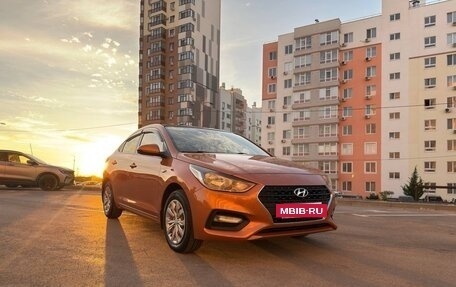 Hyundai Solaris II рестайлинг, 2017 год, 1 300 000 рублей, 3 фотография