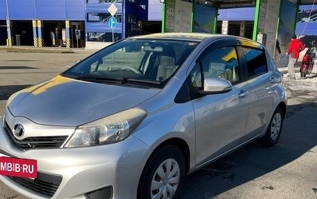 Toyota Vitz, 2012 год, 700 000 рублей, 7 фотография