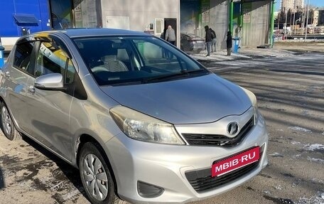 Toyota Vitz, 2012 год, 700 000 рублей, 9 фотография