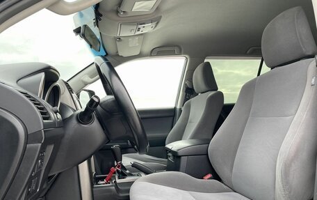 Toyota Land Cruiser Prado 150 рестайлинг 2, 2010 год, 2 377 000 рублей, 17 фотография