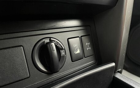 Toyota Land Cruiser Prado 150 рестайлинг 2, 2010 год, 2 377 000 рублей, 15 фотография