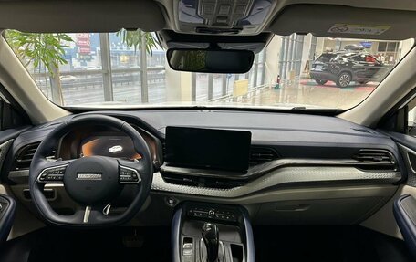 Haval F7 I, 2023 год, 2 600 000 рублей, 13 фотография