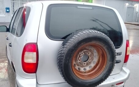 Chevrolet Niva I рестайлинг, 2003 год, 280 000 рублей, 4 фотография