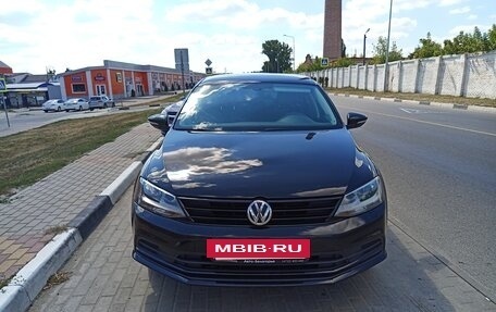 Volkswagen Jetta VI, 2014 год, 930 000 рублей, 2 фотография
