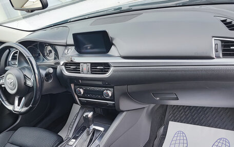 Mazda 6, 2018 год, 2 100 000 рублей, 9 фотография