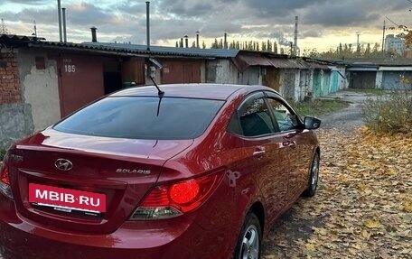 Hyundai Solaris II рестайлинг, 2013 год, 950 000 рублей, 3 фотография